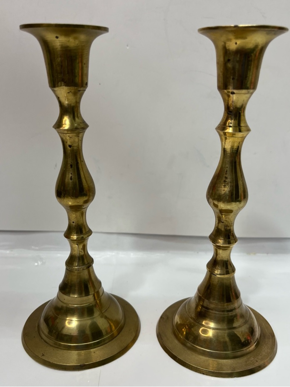 ANTIQUE PAIR OF  VINTAGE SOLID BRASS CANDLESTICKS-19Th CENTURY HANCRAFTED  INDIA